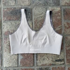 Naturyl Sports Bra Hook Back Mesh Cutout